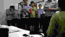 The Questioning (dir. Zhu Rikun)