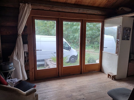 Ancienne Menuiserie, bois avec 3 Porte Bois