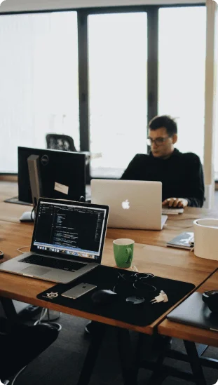 developer team working at leanware