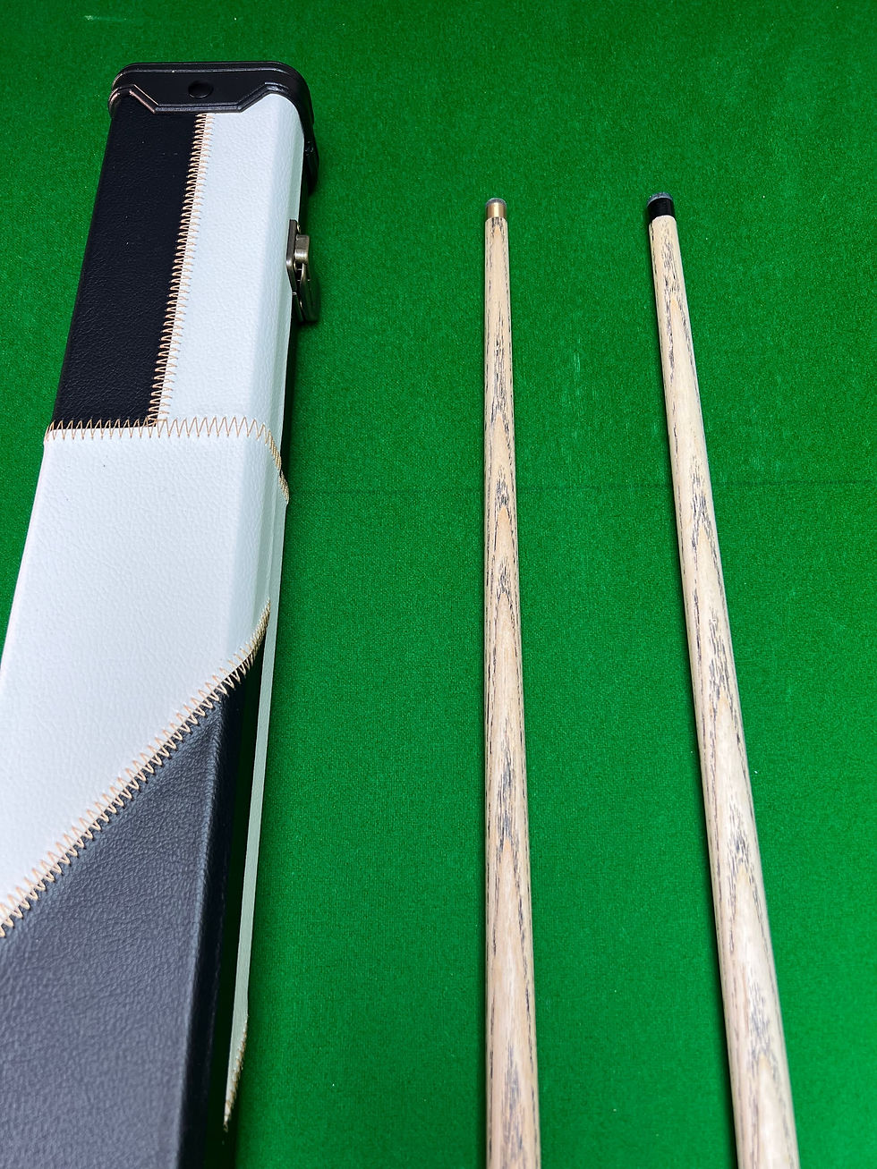 Thumbnail: 🎱Ebony Break and Playing Cue Set🎱