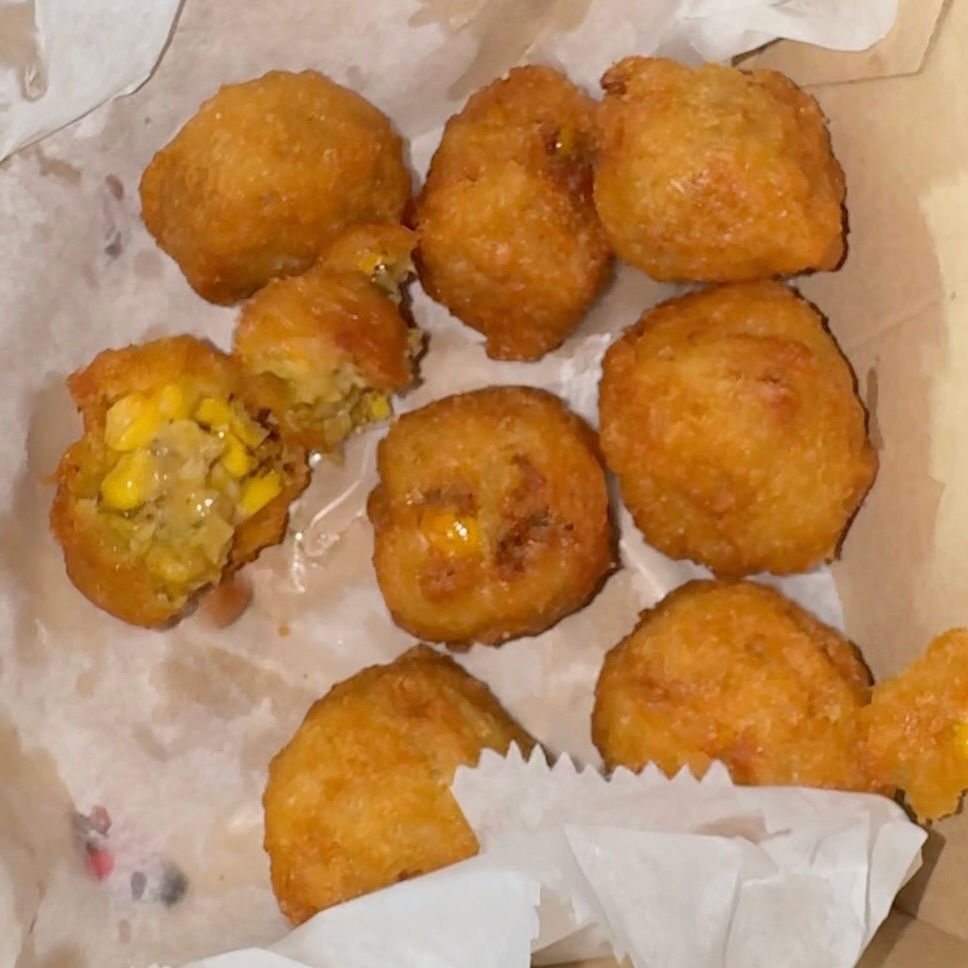 @bunnieskitchen World Food Trucks - Wings on Wheels Corn Bites