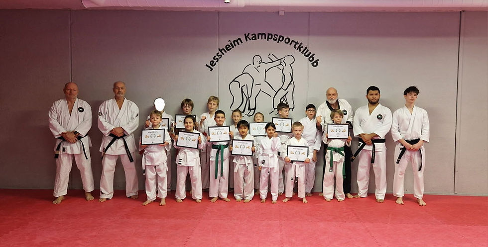 Flinke barn på barnepartiet i American Moo Duk Kwan.