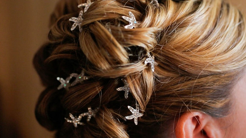 starfish hair clips in bride's hair