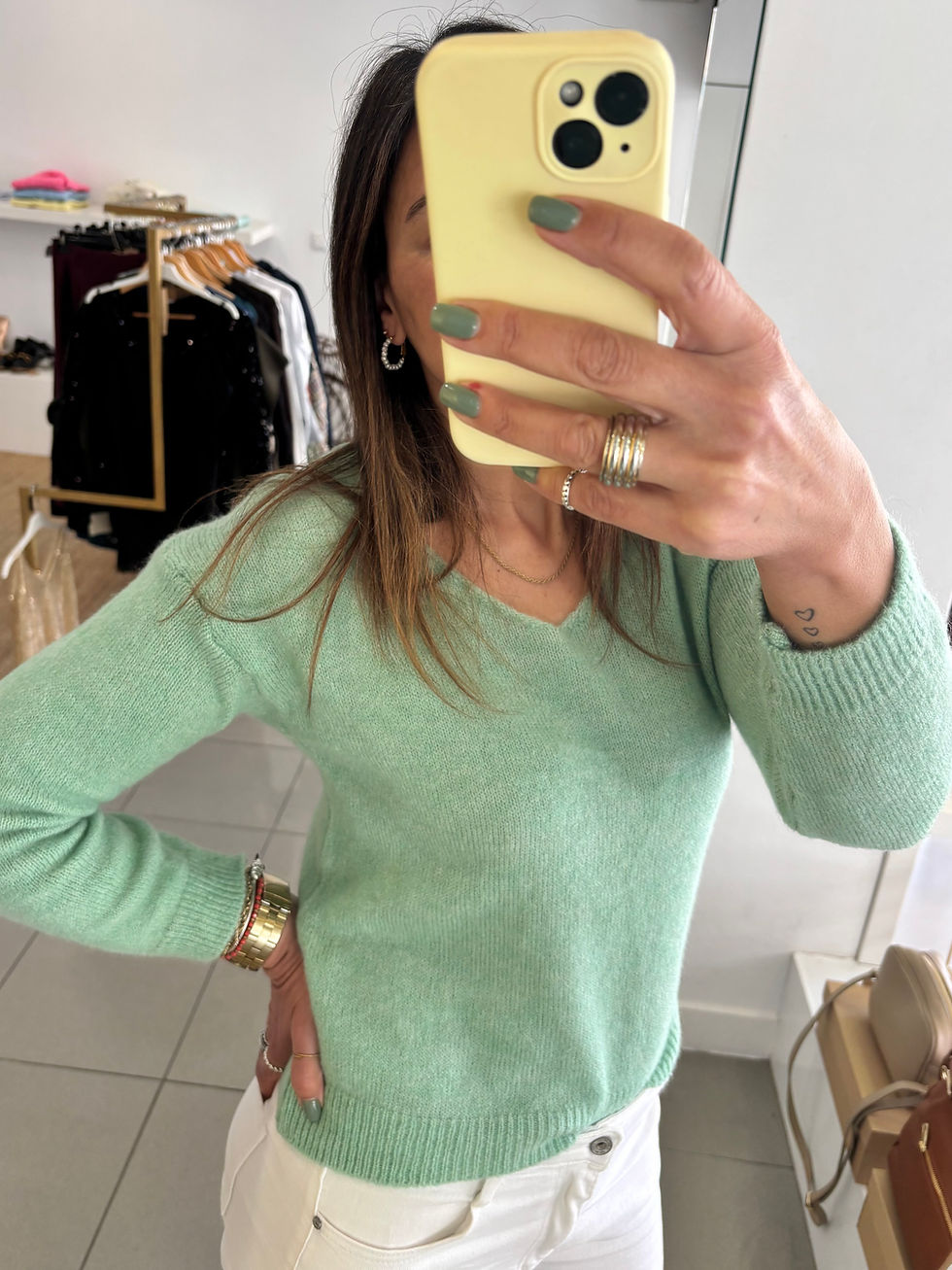 Miniatura: Camisola lisa decote bico