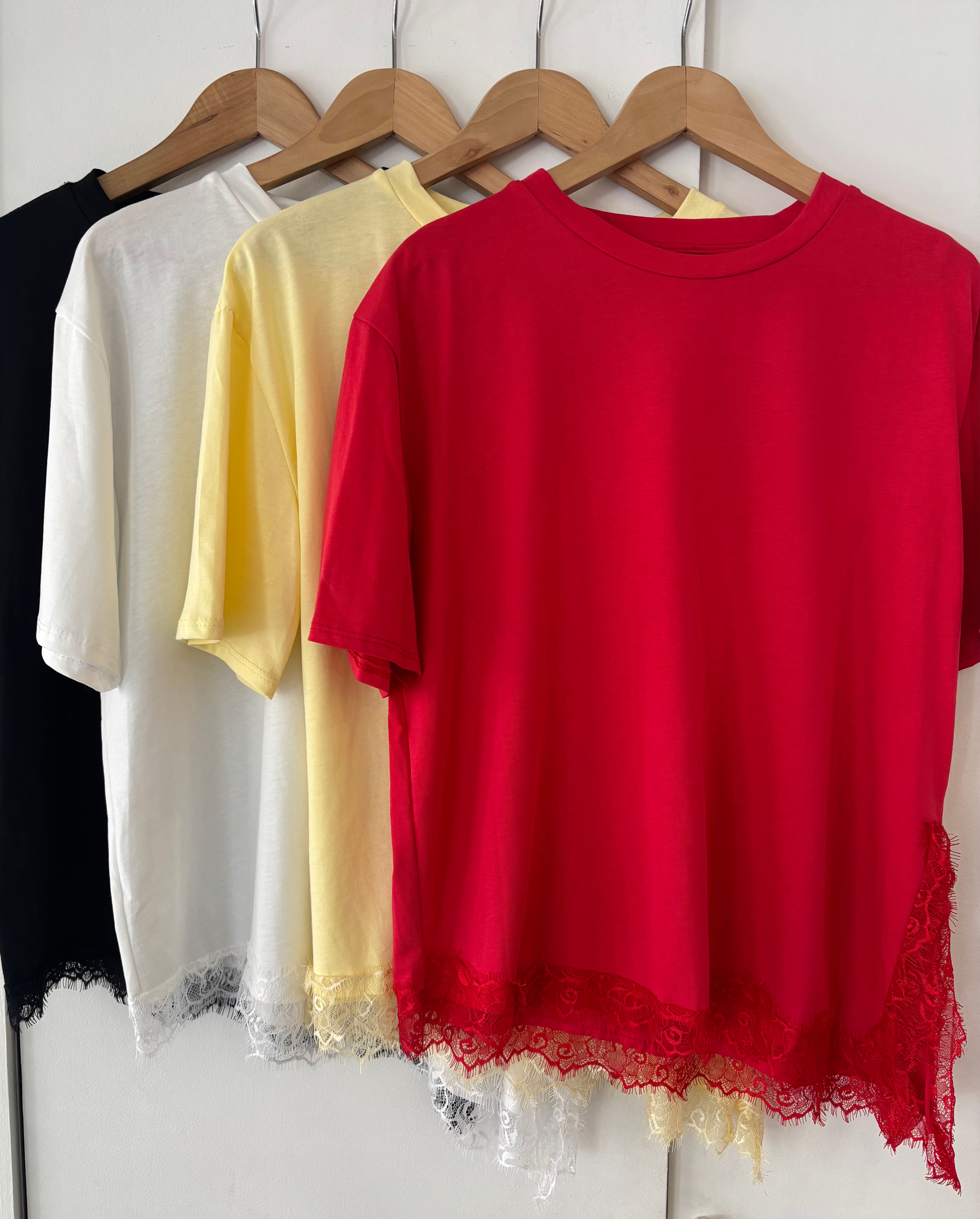 T shirt renda baixo