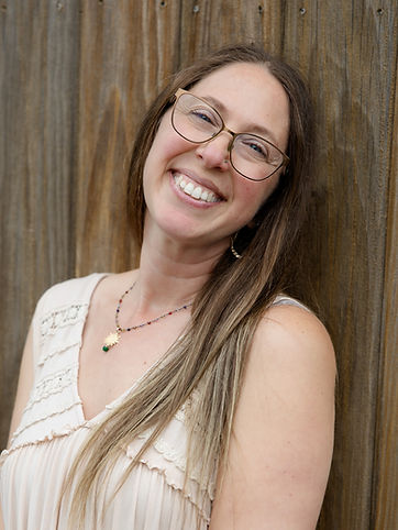 Shari-Headshots-Download-25.jpeg