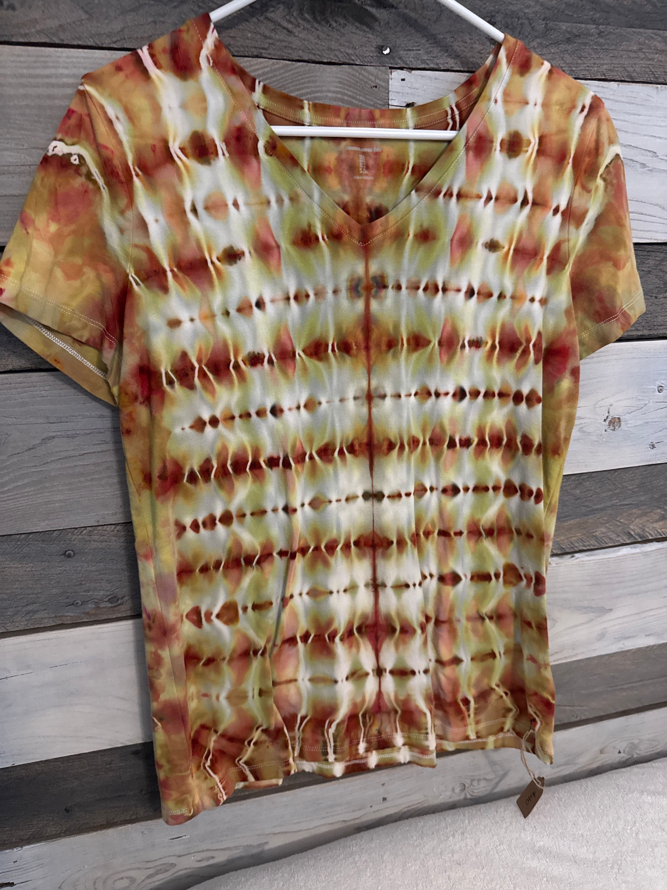 Short sleeve t in dragon egg