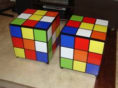 Mesinha/banco Cubo Mágico