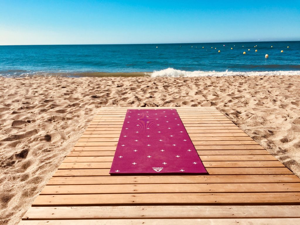 couple holiday offers
