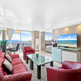 Your First 24 Hours in a Waikiki Condo: Airport to Check-In (Honolulu Guest Guide)