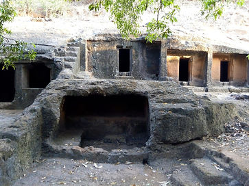 Panhalekaji Caves.jpg