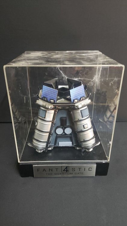 Miniaturbild: FANT4STIC – THE QUANTUM GATE - Promo-Replica | Limitiert! 🔥