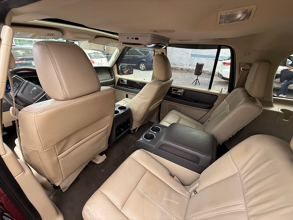 Miniatura: Lincoln Navigator 2017