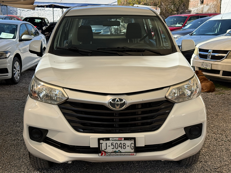 Miniatura: Toyota Avanza 2016