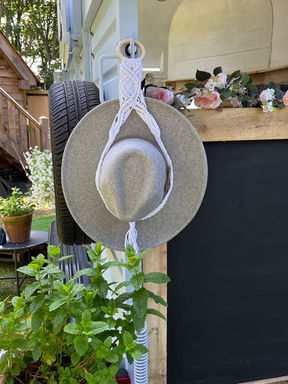 hat on trailer