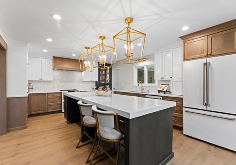 lakefront-Cornelius-large-scale-remodel-by-REVIVAL-construction-CLT-NC