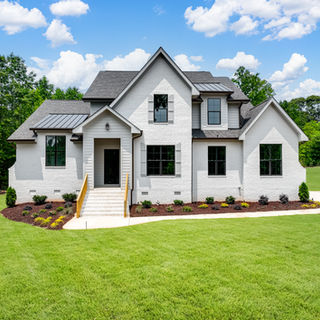 Lincolnton, NC -North Lincoln District Custom Home by Blue Wave Builders