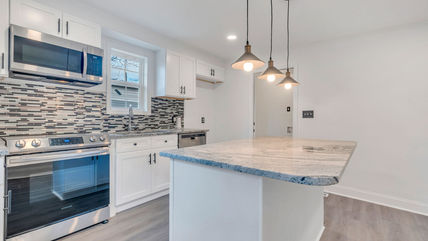 2207 Ashe St-Kingsmen-Builder-Group-kitchen.jpg