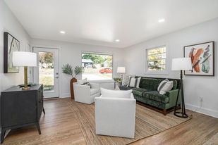 Oakhurst-Neighborhood-Charlotte-NC-by-Seneca-Building-Group (5).jpg