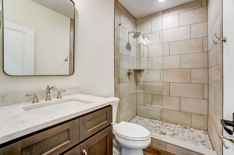 Legendary-Custom-Homes-Ohio-9815-Humphrey-Rd