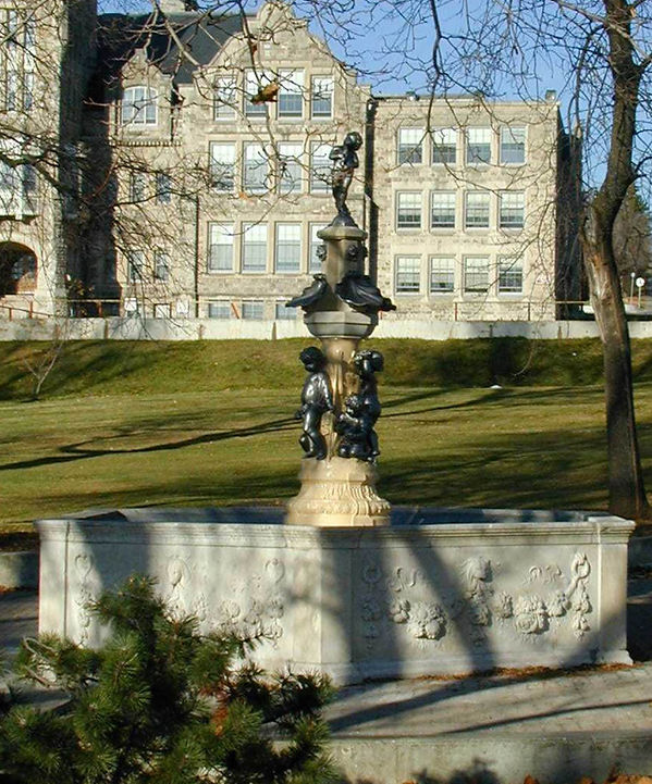 Wav. Park fountain.jpg