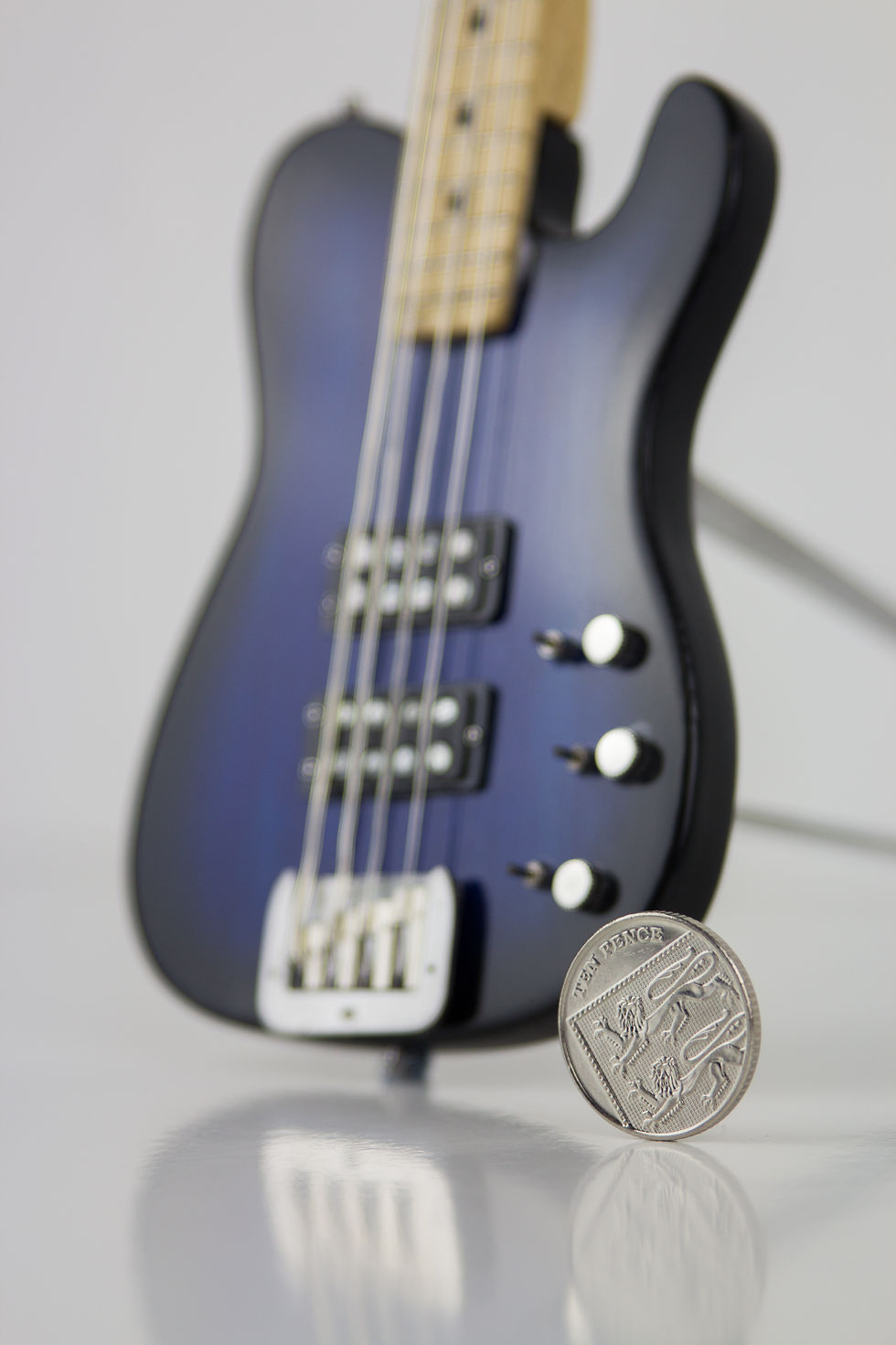 MINIATURE G&L ASAT BASS