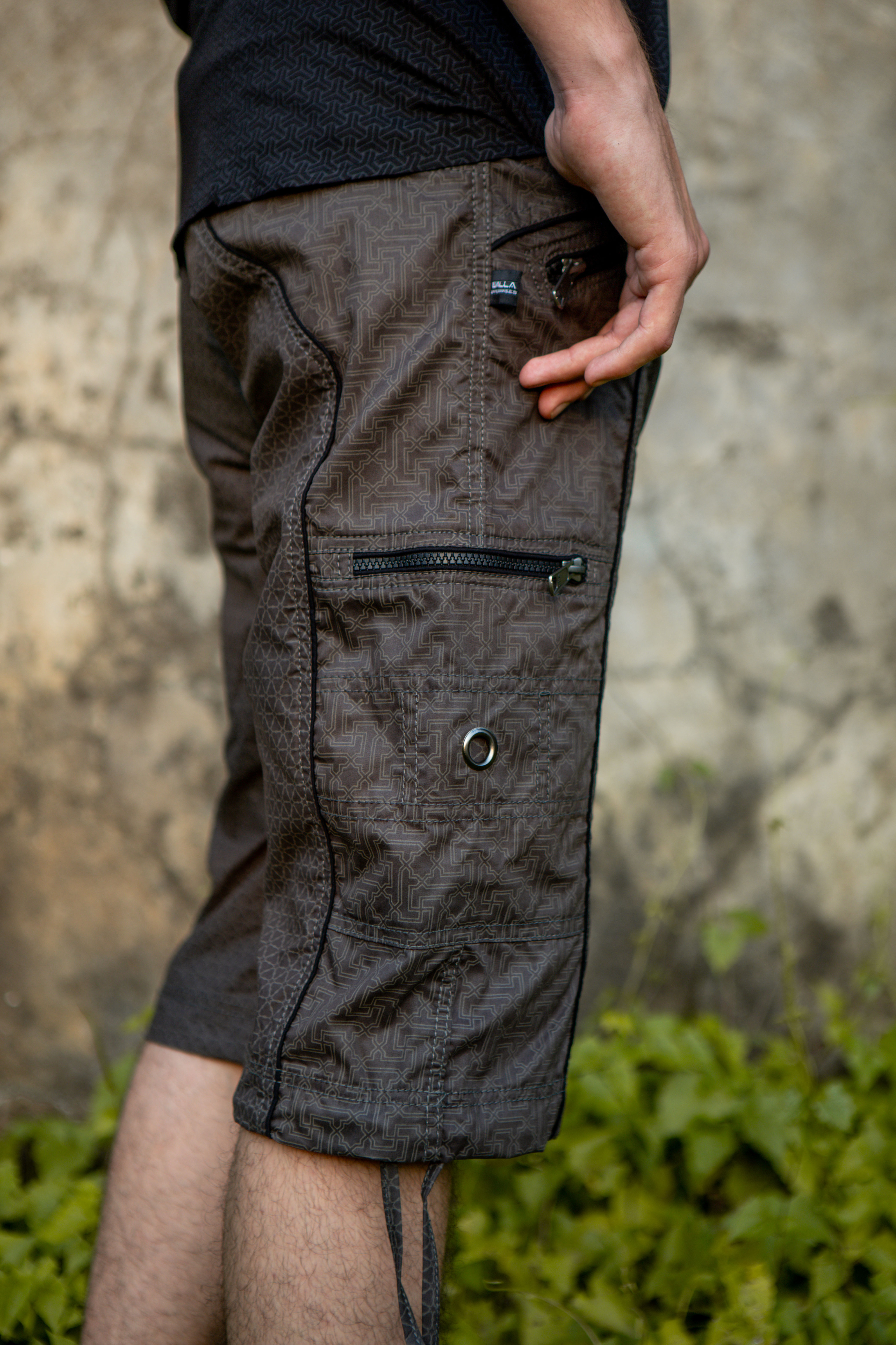 Shri Yantra Men's NY Brown 3/4 Shorts Below The Knee Shorts