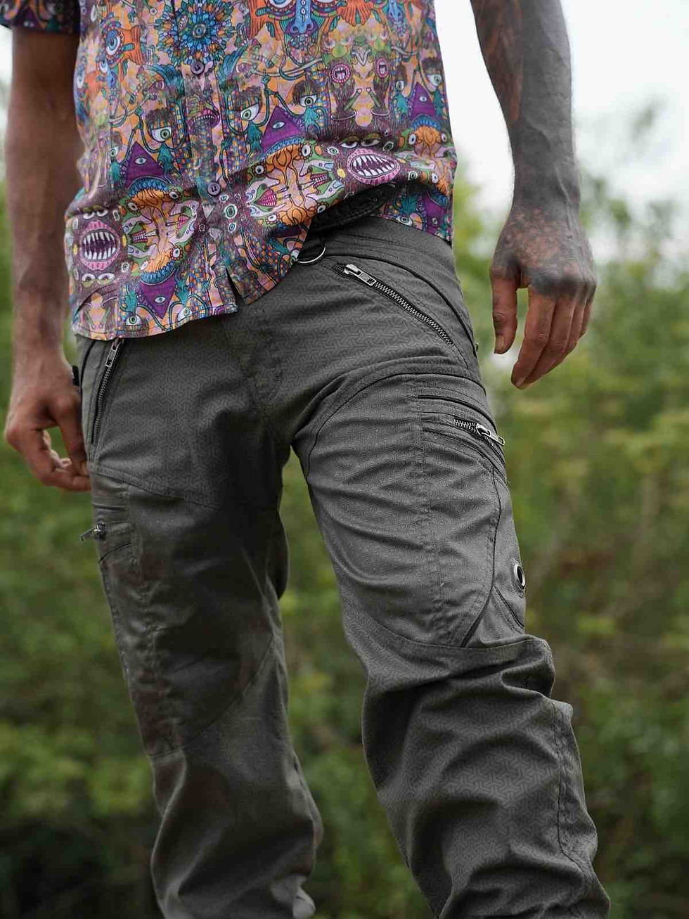 Close up view from front of the khaki cargo pants