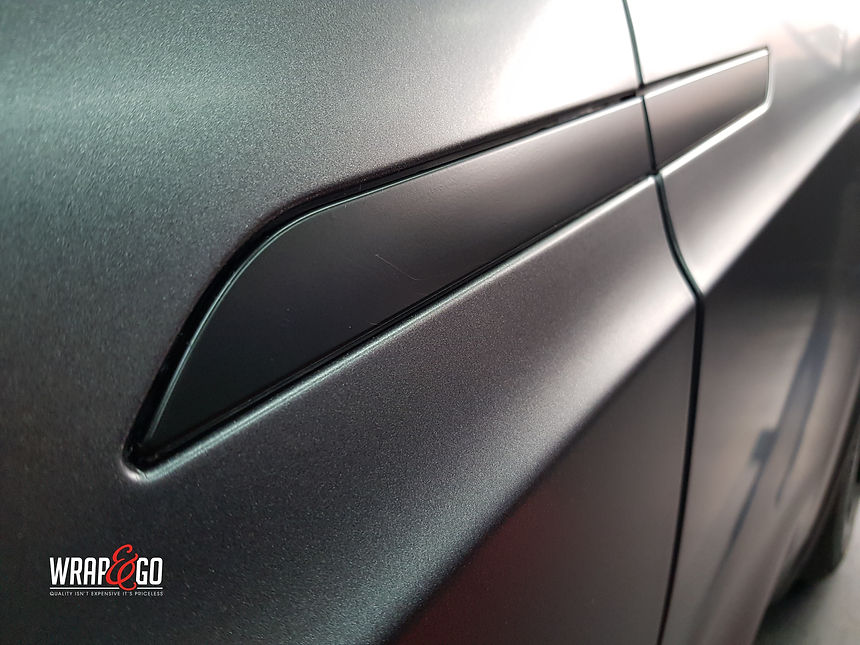 Tesla Model X Satin Dark Grey Carwrapping