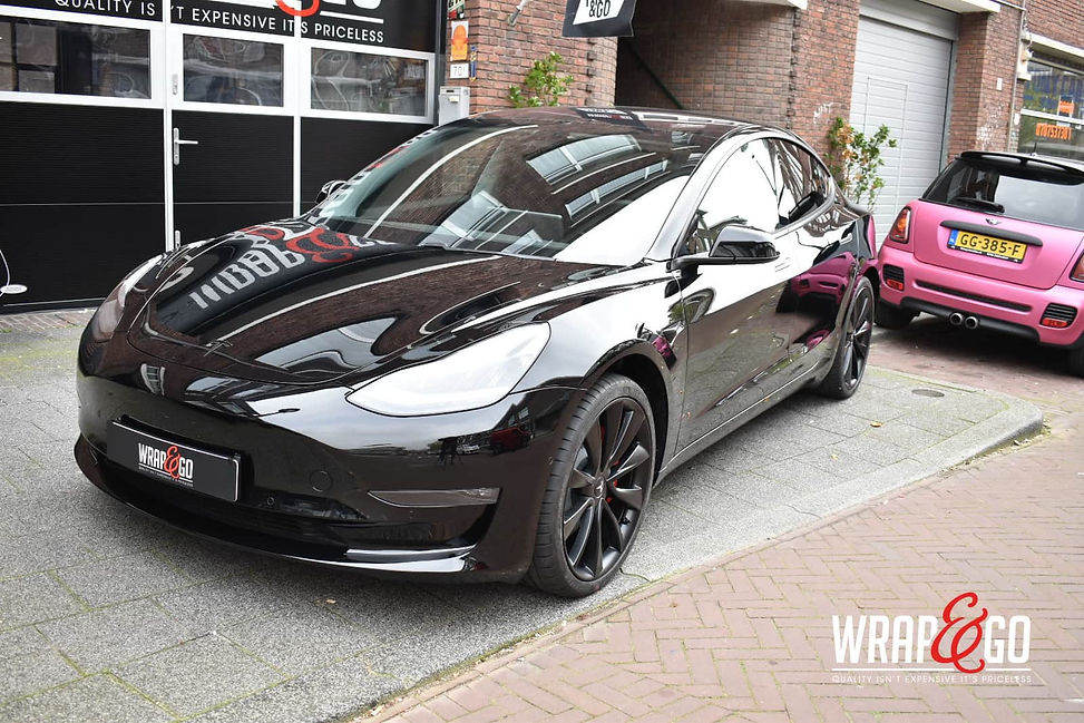 Tesla-Model3-chrome-delete-velgen-remklauwen-spuiten-voorkant