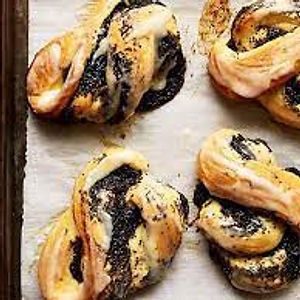 Poppyseed or Walnut Twist