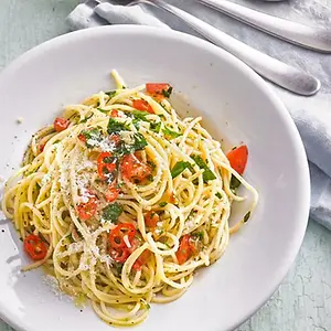 21. AGLIO OLIO É PEPERONCINO