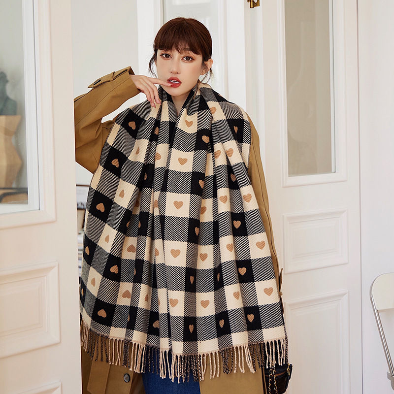 Thumbnail: Heritage Check & Heart Oversized Scarf