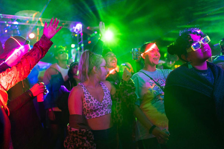Outdoor_05_Vantek.jpg