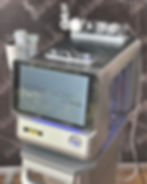 HydraScan Pro hydrodermabrasion device used for Hydraglow facial treatment at Instaskin by Gabi in Gothenburg