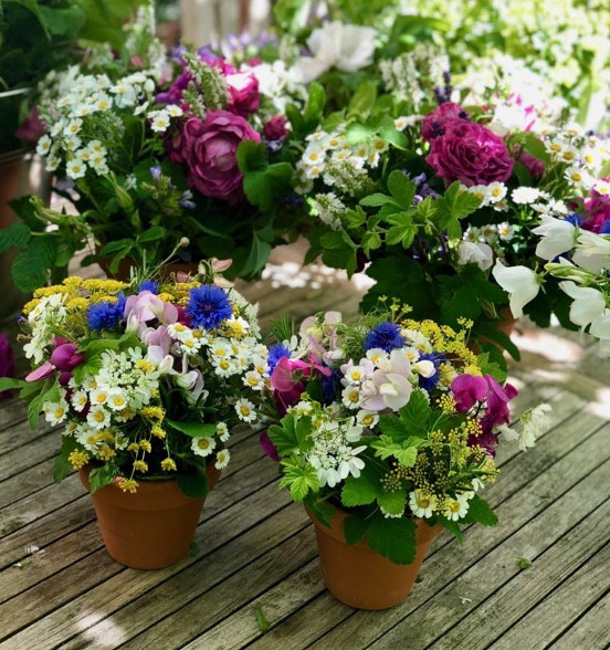 Group flower arrangements advises Francesca Sharp Flowers