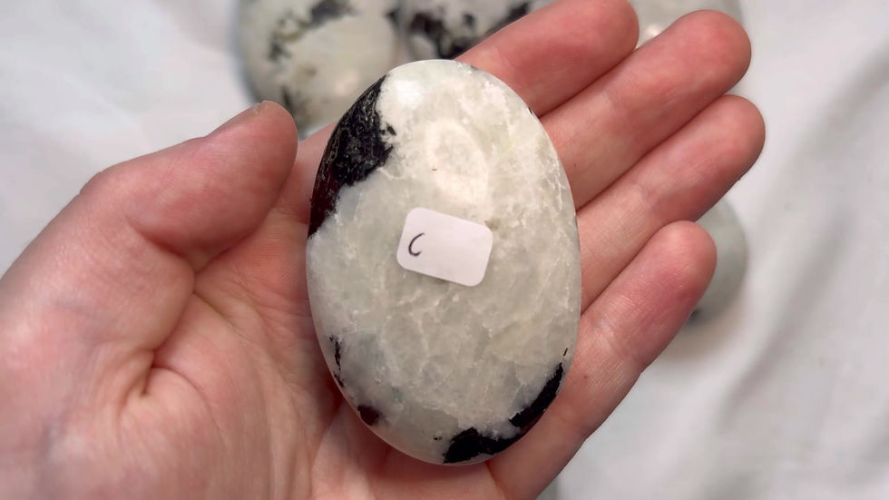 Thumbnail: Rainbow Moonstone Palmstone