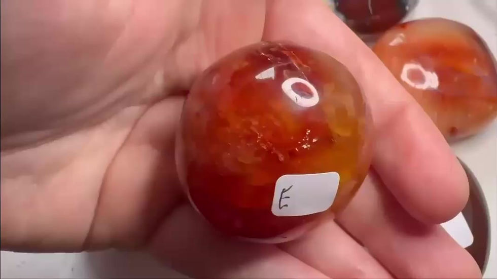 Thumbnail: Carnelian Palm Stone
