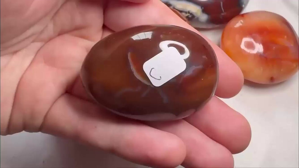 Thumbnail: Carnelian Palm Stone