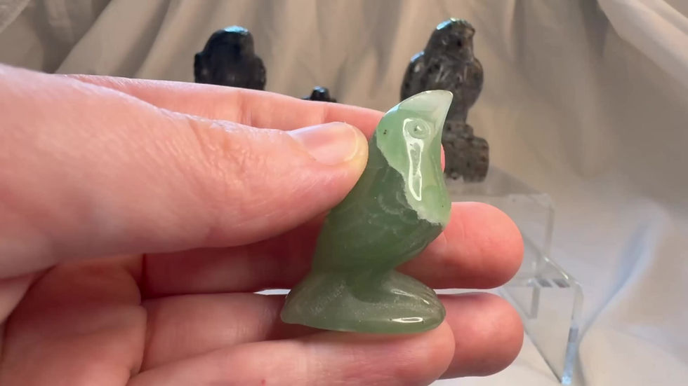 Thumbnail: Raven Carving Small