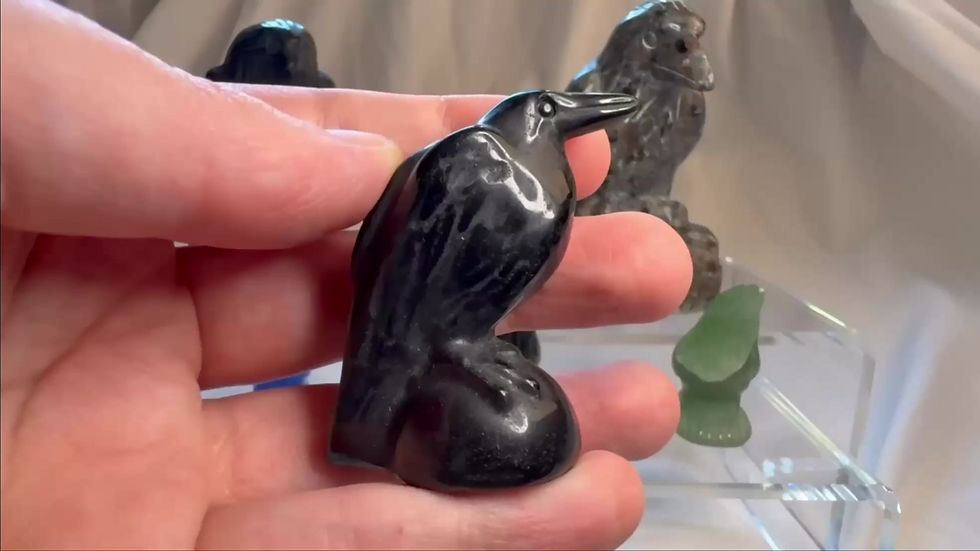 Thumbnail: Raven Carving Small
