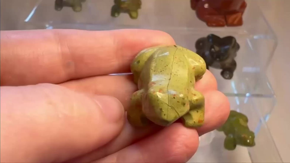 Thumbnail: Frog Small Carvingds