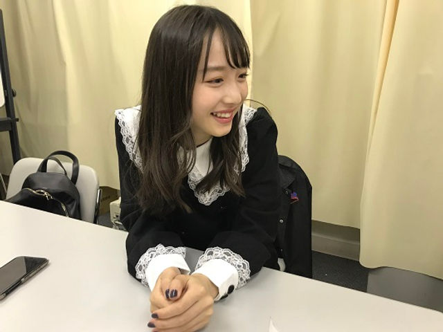 イマドキガール”内田珠鈴 初のカレンダー発売記念イベント！ラストJKで 