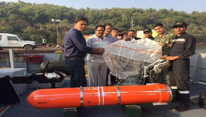 Defence Research and Development Organisation (DRDO) along with the Indian Navy conducted the successful maiden test trial of ‘SAHAYAK-NG’ India’s first indigenously designed and developed Air Dropped Container from IL 38SD aircraft (Indian Navy) off the coast of Goa.