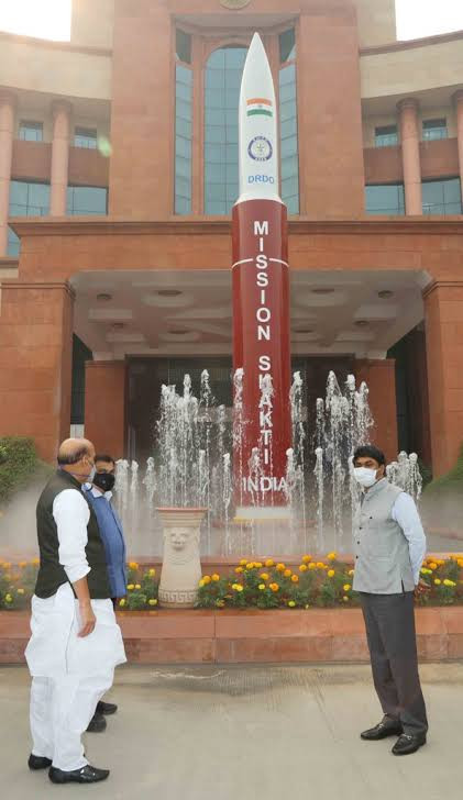 A model of Anti Satellite (A-SAT) Missile installed inside the DRDO Bhawan premises was unveiled today by Defence Minister Shri Rajnath Singh in the august presence of Minister for Road Transport and Highways, Nitin Gadkari and Secretary DDR&D & Chairman DRDO, Dr. G Satheesh Reddy.