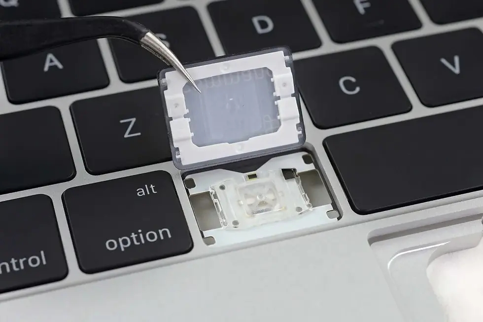 Küçük resim: MacBook Pro 2016-2017 Tuş (KeyCap)