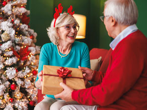 The Best Gifts for Seniors Living in Senior Communities
