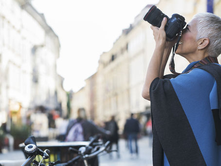 Ladies, catch the travel bug!