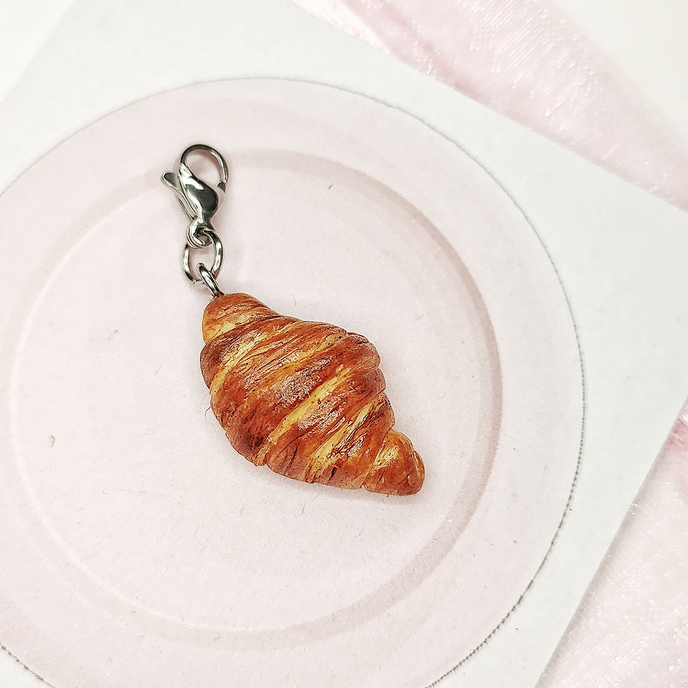 Thumbnail: Croissant Charm