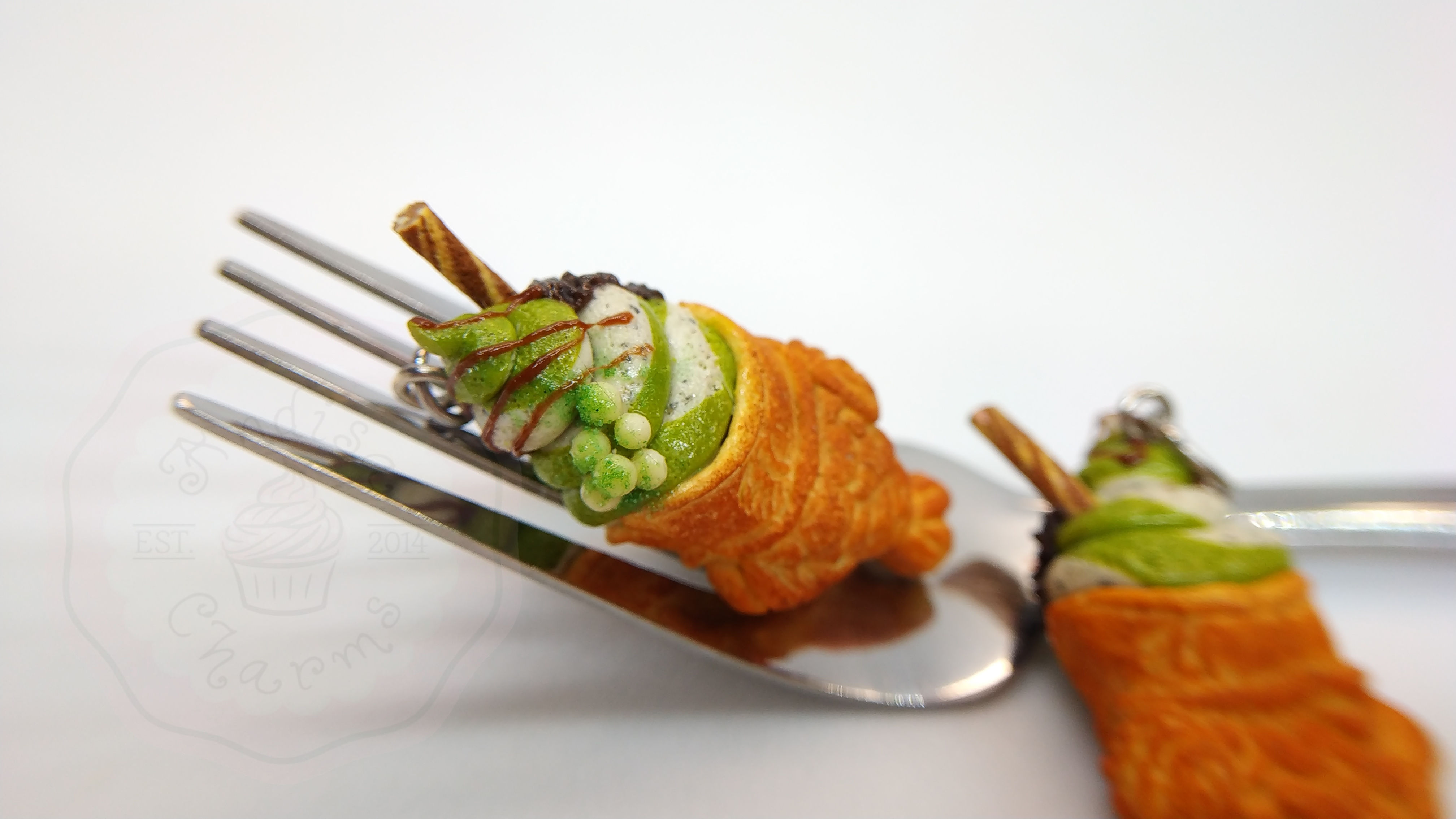 Matcha & Black Sesame Ice-cream Taiyaki